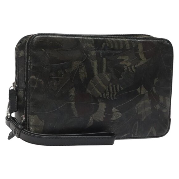 Salvatore Ferragamo Clutch Bag Leather Black Gold Auth bs23562